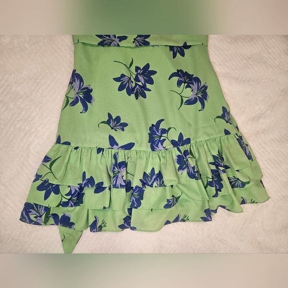 REVOLVE Likely Charlotte Floral Mini Dress Size 4. - Picture 7 of 10